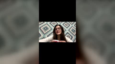 irisss31 online show from January 17, 8:45 pm