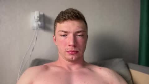 Snapshot of iron__chapman chatting on December 20, 7:54 pm Iron online show from December 20, 7:54 pm