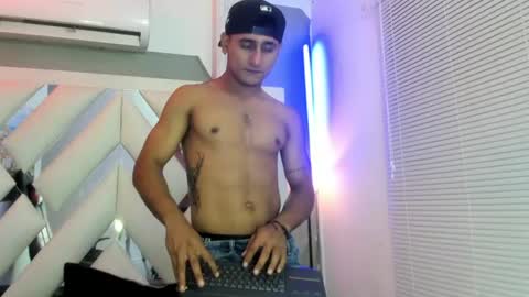 Snapshot of iron_king7 chatting on June 26, 1:26 pm Iron king online show from June 26, 1:26 pm