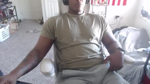 Chi online show from February 17, 8:04 pm