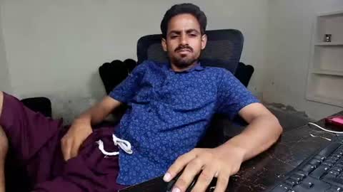 Snapshot of ironcharm4455 chatting on July 15, 6:24 pm Naveed online show from July 15, 6:24 pm