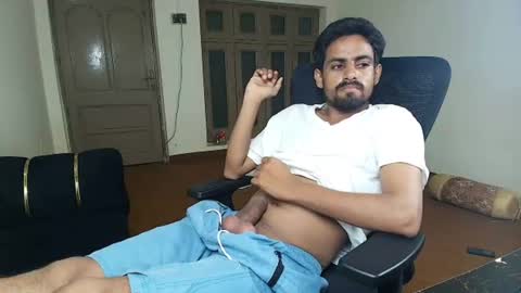 Snapshot of ironcharm4455 chatting on July 28, 8:52 pm Naveed online show from July 28, 8:52 pm