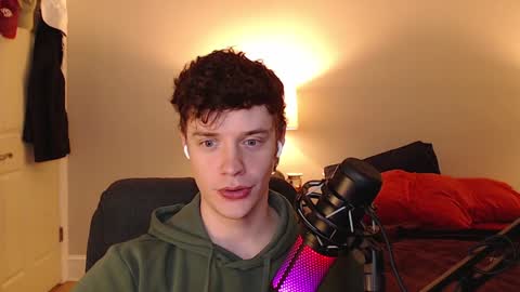 Sam online show from December 6, 5:09 am