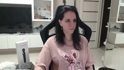 Irwi Tomboy online show from February 8, 11:02 pm