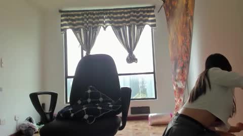 Snapshot of isa3588 chatting on November 8, 7:34 pm Isa3588 online show from November 8, 7:34 pm