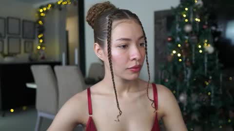 isa_____ online show from December 20, 7:21 pm