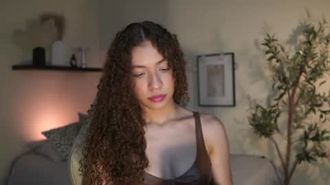 Snapshot of isa_____ chatting on July 26, 11:11 pm isa_____ online show from July 26, 11:11 pm