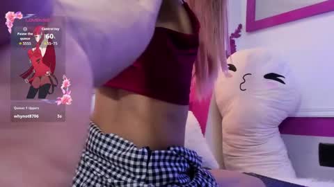 Snapshot of isa__fox chatting on October 3, 6:54 am Isa online show from October 3, 6:54 am