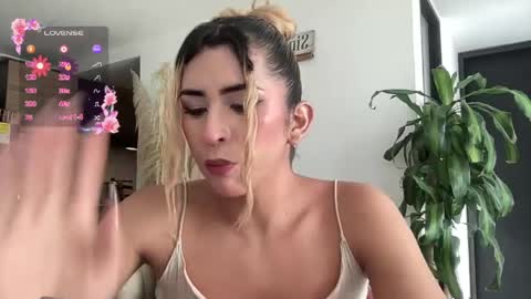 Isabella online show from June 6, 1:16 pm
