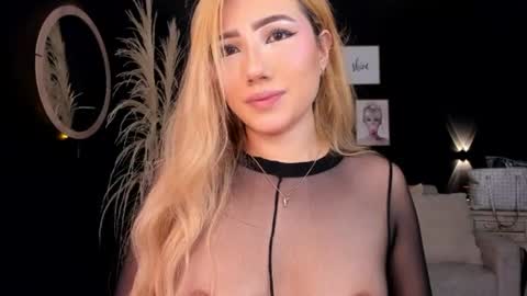 Isa Cortes  online show from July 15, 2:33 pm