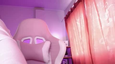 Isabella  online show from November 14, 3:55 pm