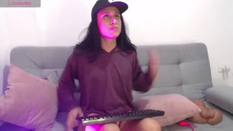 Snapshot of isa_hall chatting on March 6, 11:53 pm Isabella Hall online show from March 6, 11:53 pm