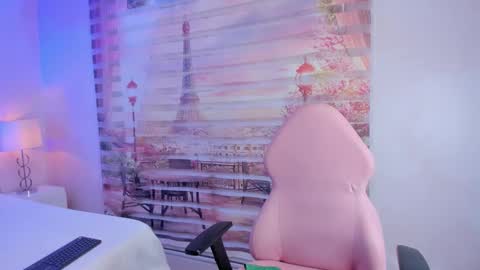    online show from October 4, 11:30 am