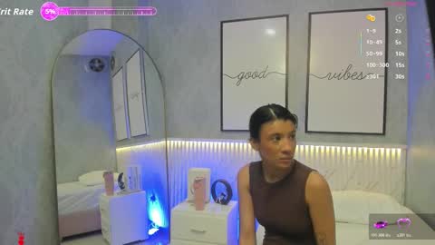    online show from March 23, 11:14 am