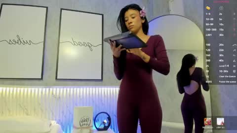    online show from June 3, 11:02 am