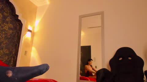 Isa  online show from January 21, 4:16 pm