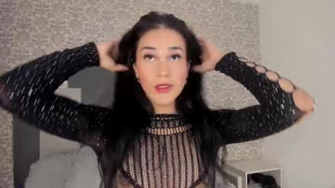 Isa  online show from September 10, 2:17 pm