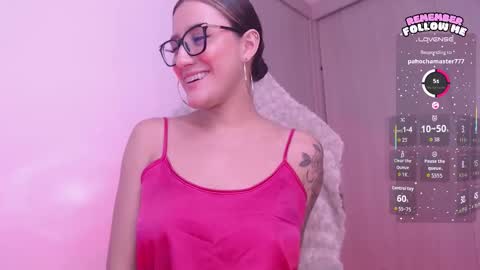 Snapshot of isa_official_ chatting on November 27, 8:33 pm I S A B E LL A3 online show from November 27, 8:33 pm