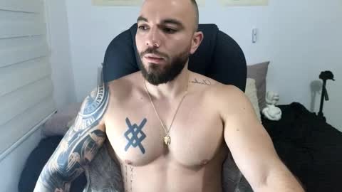 Isaac carter online show from November 15, 11:18 am