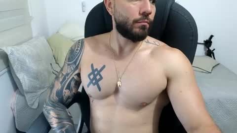 Snapshot of isaac_carter chatting on June 19, 11:03 am Isaac carter online show from June 19, 11:03 am