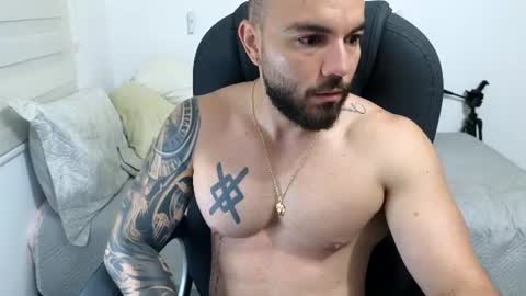 Snapshot of isaac_carter chatting on June 20, 10:51 am Isaac carter online show from June 20, 10:51 am