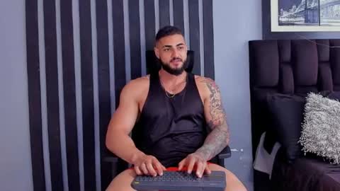 Snapshot of isaac_connor1 chatting on July 12, 6:21 pm Isaac online show from July 12, 6:21 pm