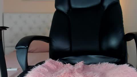 isaac_cryston online show from March 12, 10:16 pm