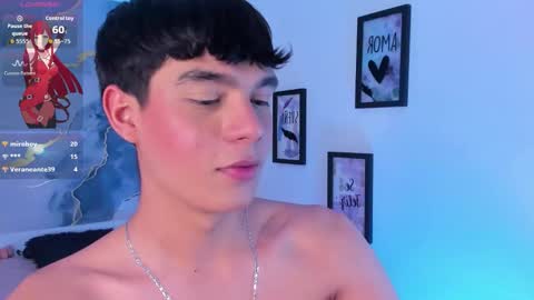 Snapshot of isaac_kurtt chatting on December 18, 11:22 pm Isaac Kurtt online show from December 18, 11:22 pm