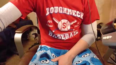 Snapshot of isaac_sheffield chatting on November 1, 4:20 pm isaac online show from November 1, 4:20 pm