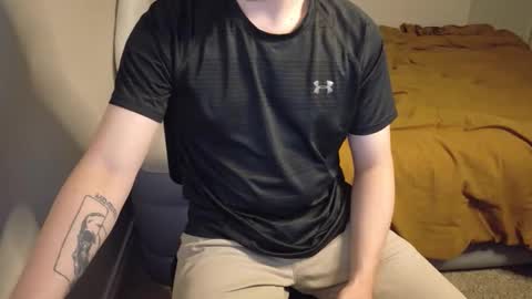 Snapshot of isaac_sheffield chatting on November 26, 5:47 pm isaac online show from November 26, 5:47 pm