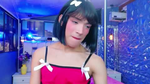 isaacnova online show from June 9, 8:09 pm