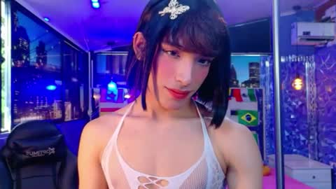 isaacnova online show from June 24, 8:19 pm