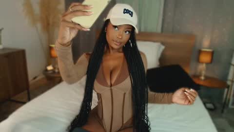 Isaa Coleman online show from November 10, 7:57 pm