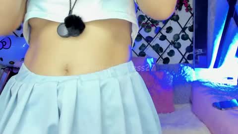 Snapshot of isabel_jamess chatting on April 29, 6:03 pm Isa online show from April 29, 6:03 pm