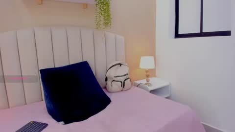 Snapshot of isabel_palmer chatting on July 14, 6:57 pm isabel_palmer online show from July 14, 6:57 pm