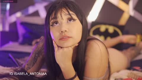 Snapshot of isabela_antonia_ chatting on May 18, 5:30 pm online show from May 18, 5:30 pm