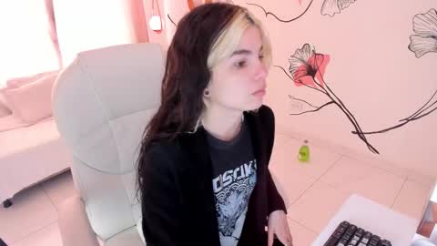 isabela_fiorelli online show from September 14, 1:32 pm