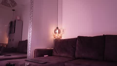 Snapshot of isabela_franco_ chatting on July 14, 11:49 am Isabela online show from July 14, 11:49 am