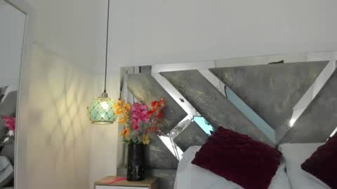 Snapshot of isabela_parkerr chatting on July 26, 1:07 pm Mommy Isa online show from July 26, 1:07 pm