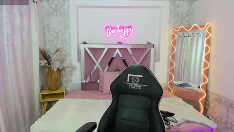 ISABELA  online show from February 12, 11:38 am