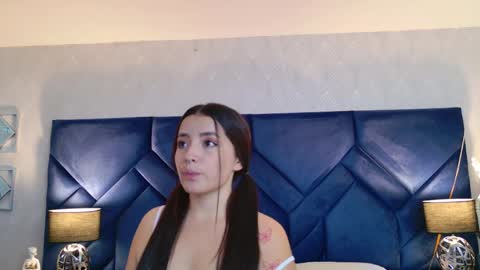 IsabelaCampbell online show from May 18, 6:47 pm