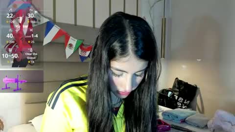 isabelastefano online show from June 18, 3:18 am