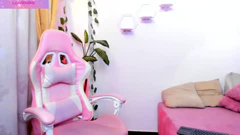 Isa online show from November 10, 1:10 pm