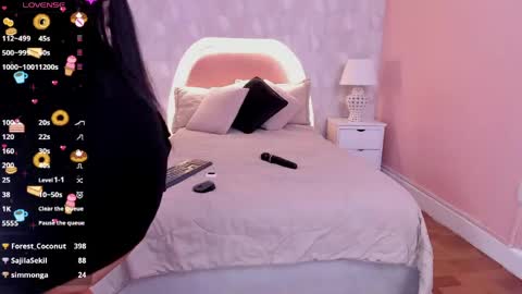Snapshot of isabella__milf chatting on May 21, 7:21 pm isabella__milf online show from May 21, 7:21 pm