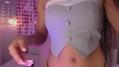 Isa  online show from February 18, 3:32 pm