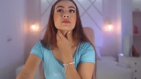 Isa  online show from October 6, 3:31 pm