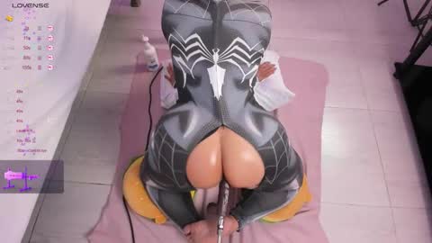 Snapshot of isabella_daniell chatting on November 26, 5:41 am Isa online show from November 26, 5:41 am