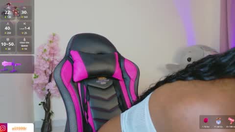 Snapshot of isabella_evon chatting on July 3, 11:27 am Isabella-Rodriguez online show from July 3, 11:27 am