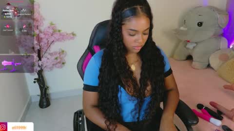 Snapshot of isabella_evon chatting on July 12, 4:03 am Isabella-Rodriguez online show from July 12, 4:03 am