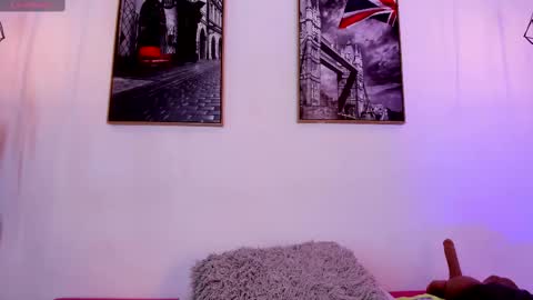 Snapshot of isabella_lopez_ chatting on February 28, 12:09 pm Isabel Lopez online show from February 28, 12:09 pm